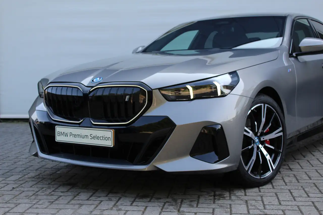 BMW i5 2026 — фото 14
