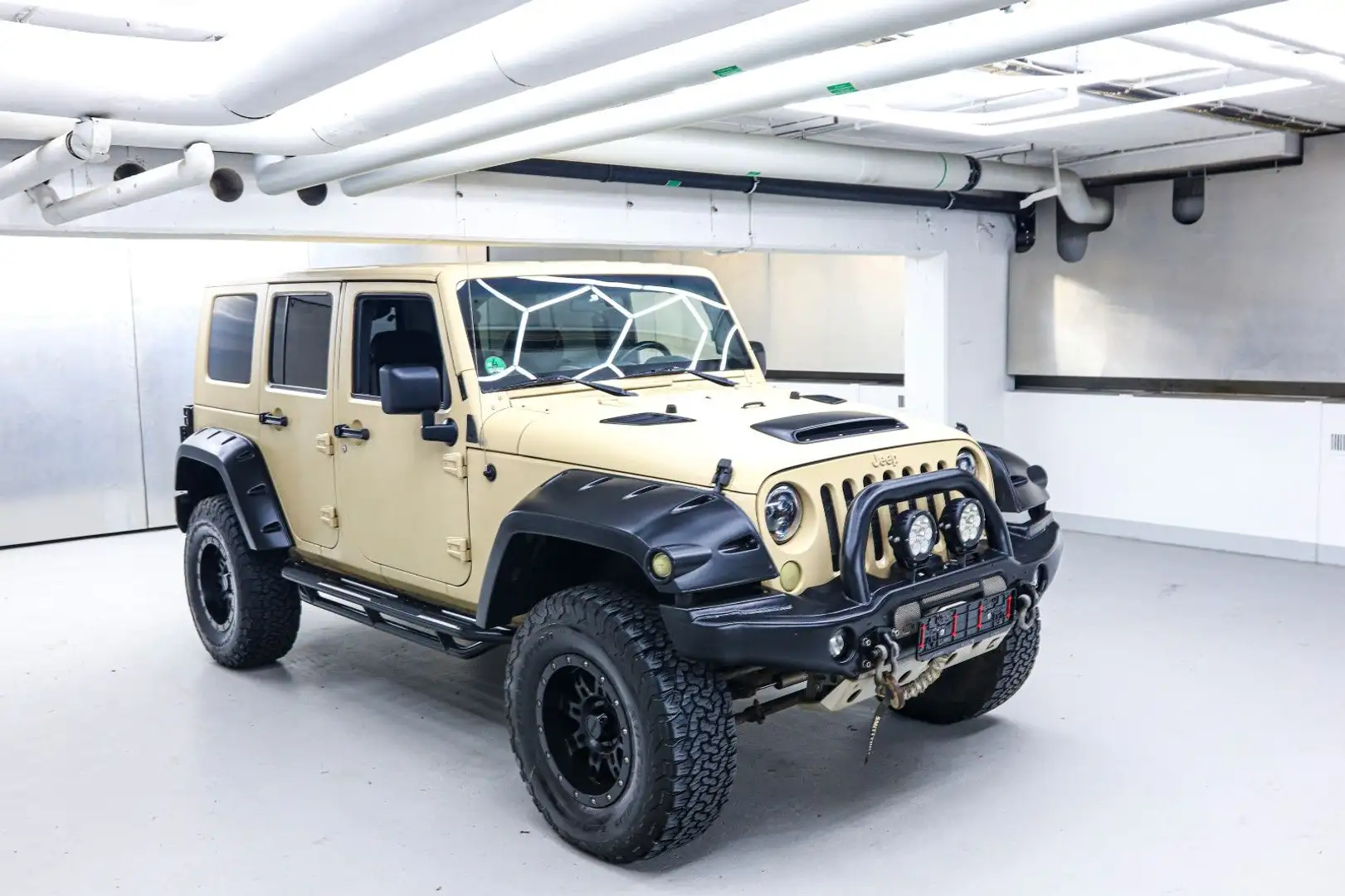 Jeep Wrangler Unlimited Rubicon komplett überholt Beige - 2