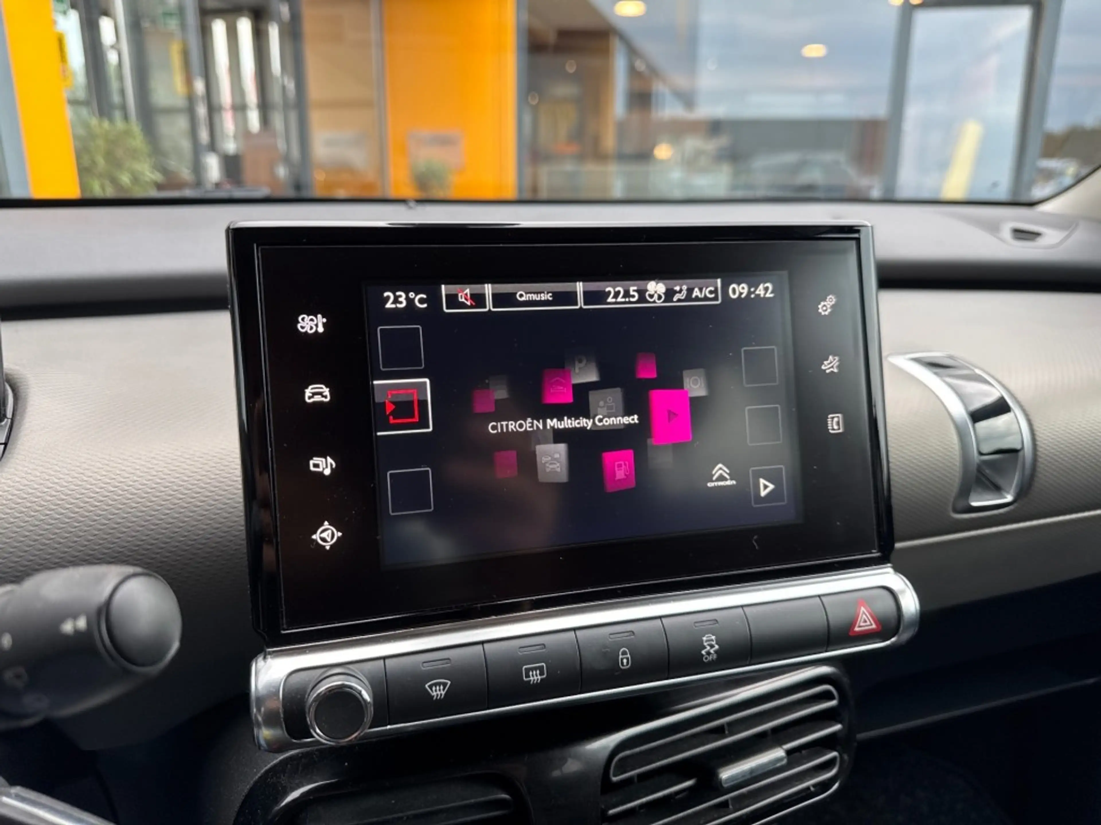 Citroen C4 Cactus 1.2 PureTech Shine - camera - navi — photo 12