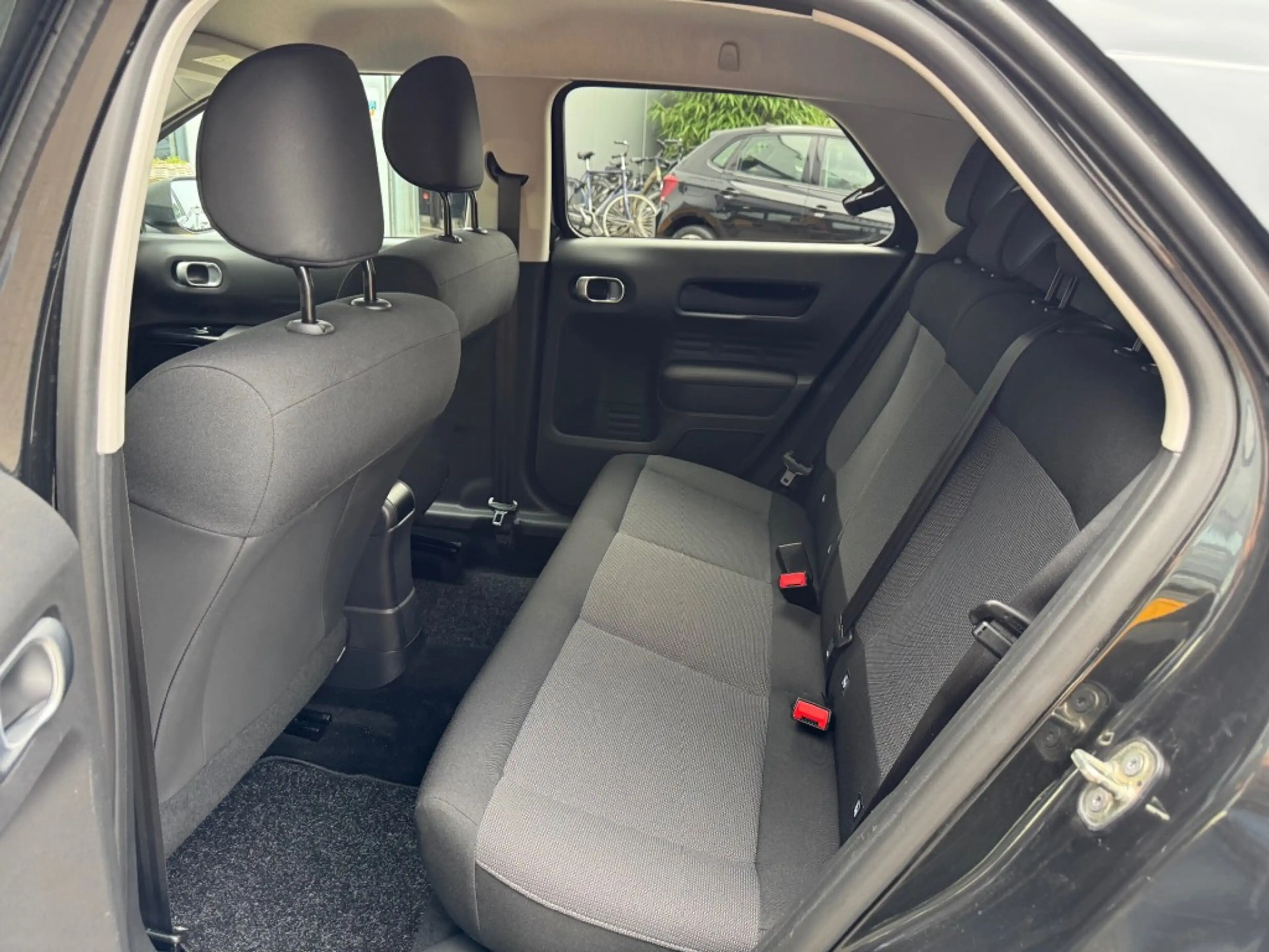 Citroen C4 Cactus 1.2 PureTech Shine - camera - navi — photo 15