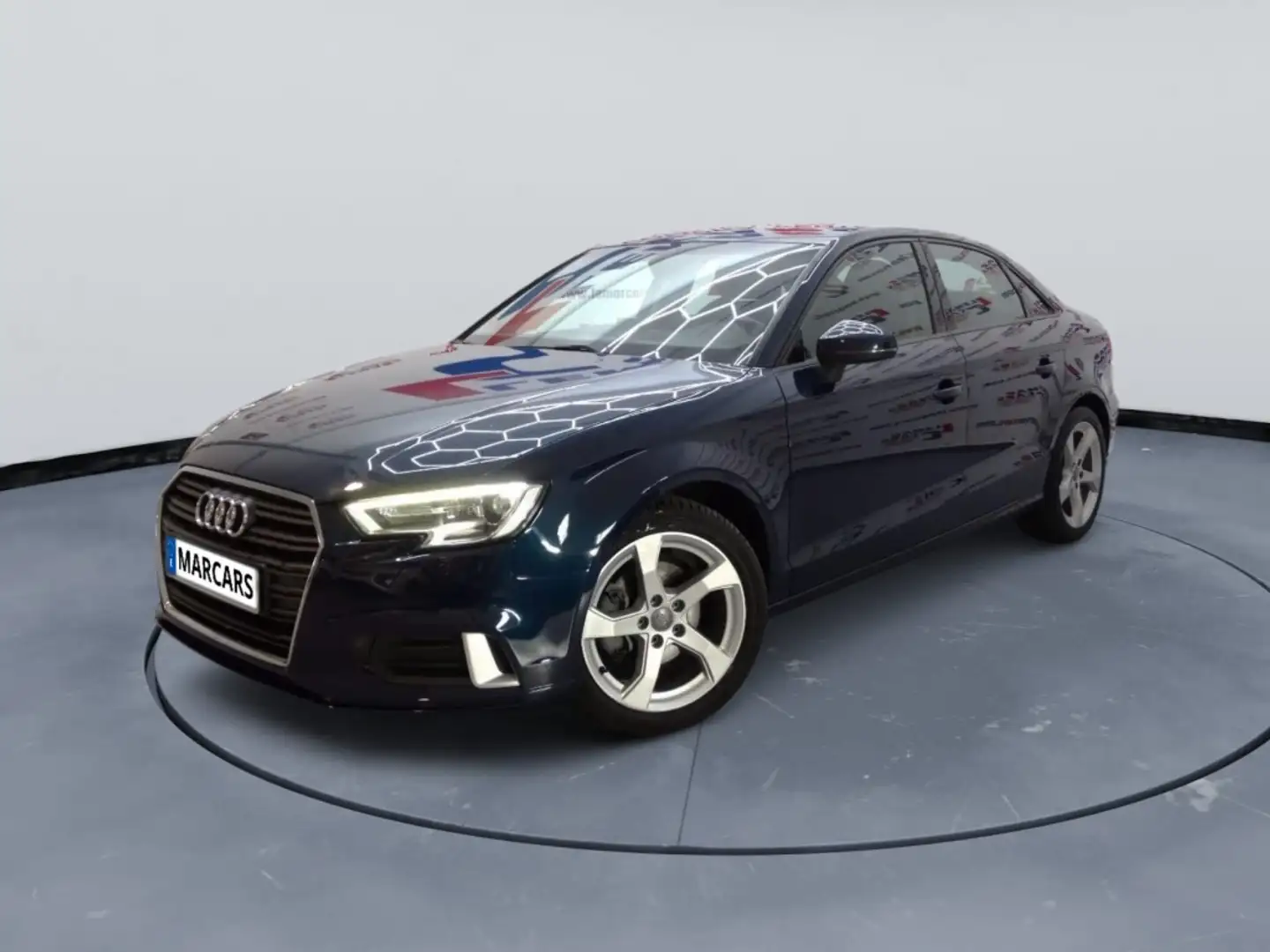 Audi A3 Sedán 30 TFSI Design 85kW - 1