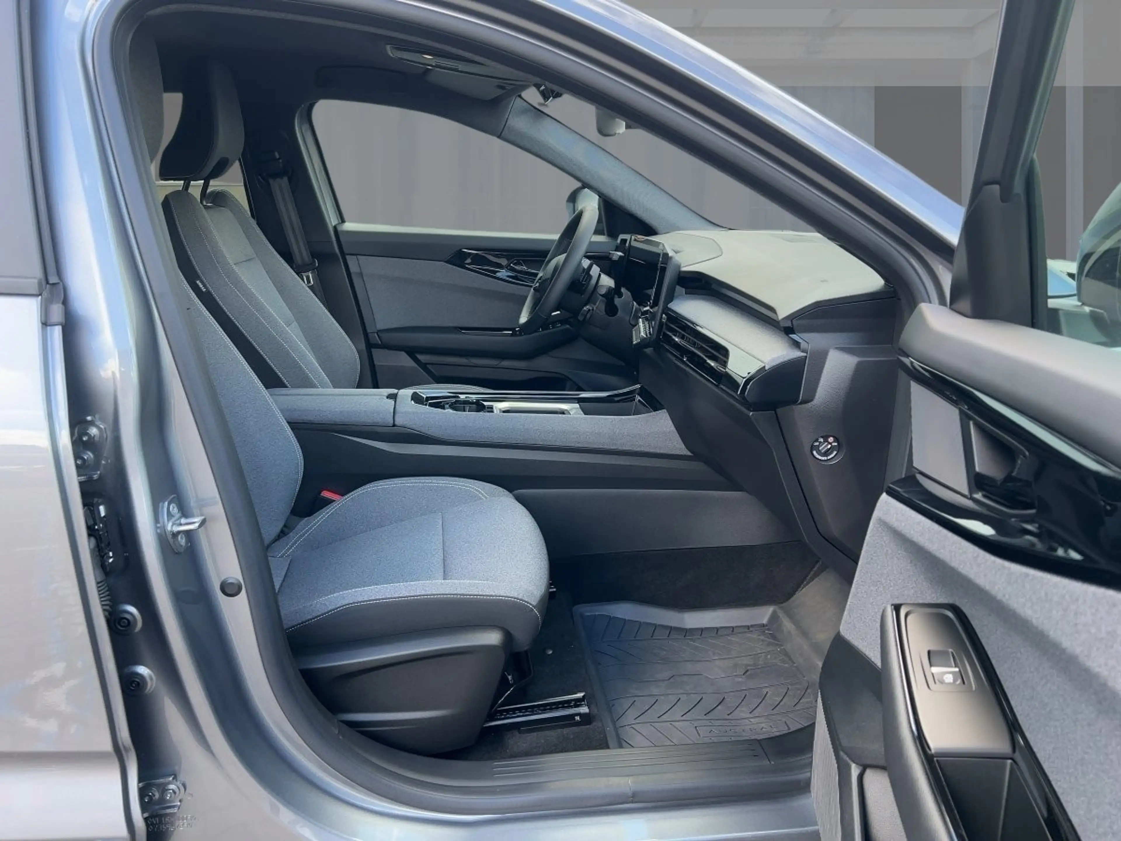 Renault Austral 1.3 TCE 160 Evolution — photo 8