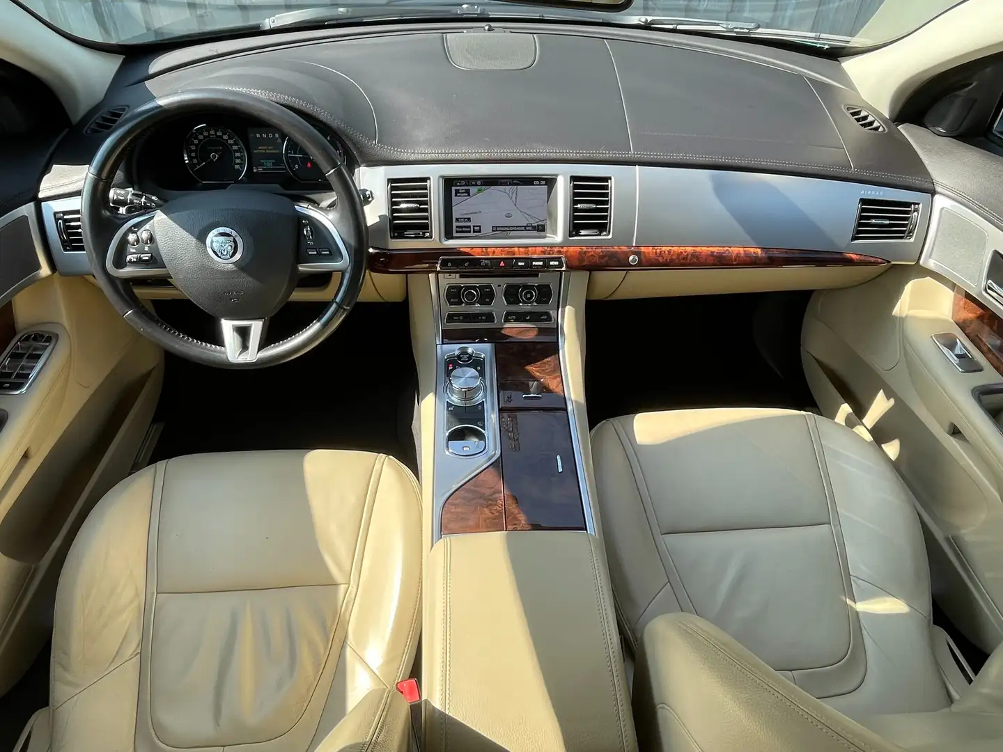 Jaguar XF 2,2 Diesel Luxury * 1. Besitz * Servicegepflegt * Vert - 2