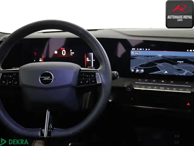 Opel Astra view 15