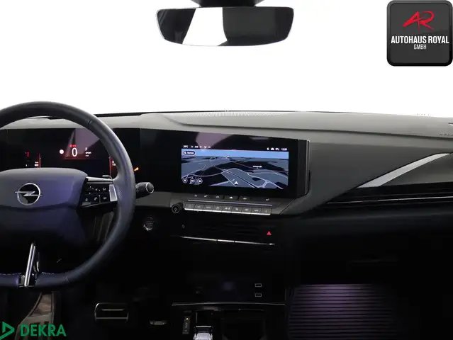 Opel Astra view 9
