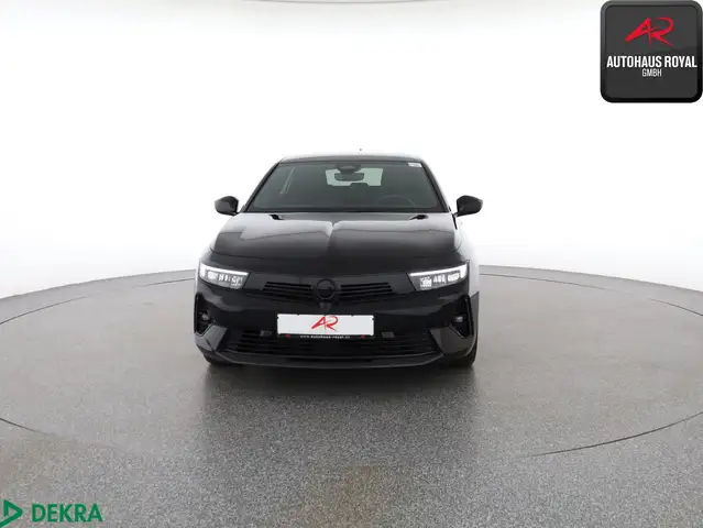 Opel Astra view 8