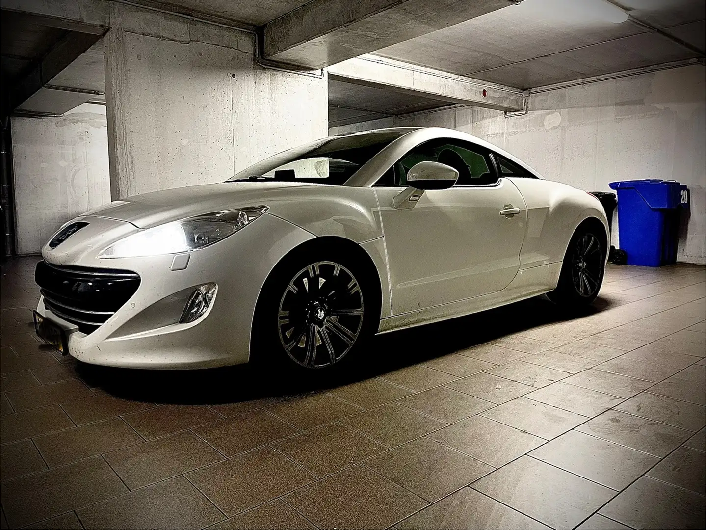 Peugeot RCZ RCZ 2.0 HDi FAP 165 Weiß - 2