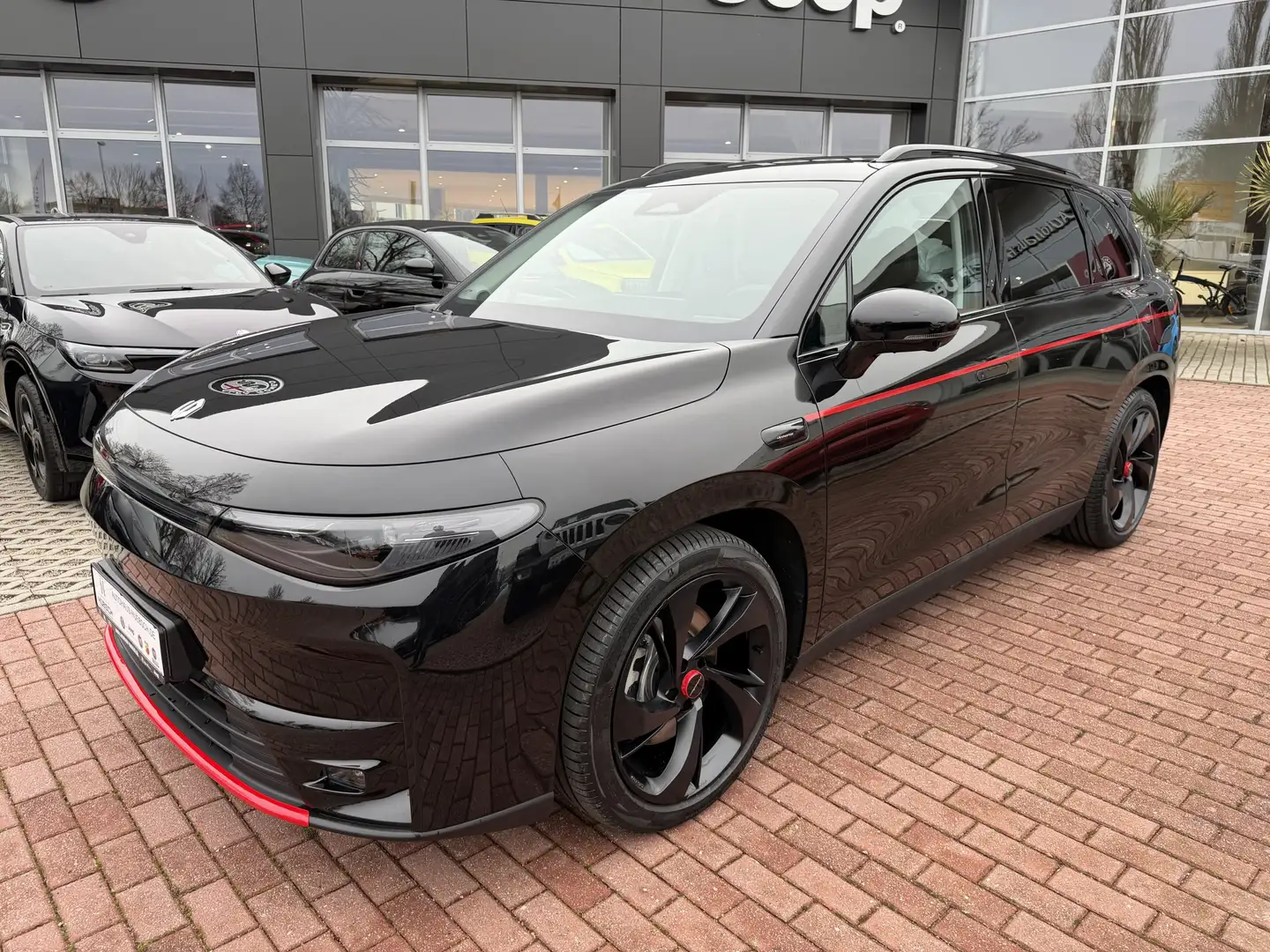 Leapmotor C10 81.9kWh iC10 Irmscher Schwarz - 1