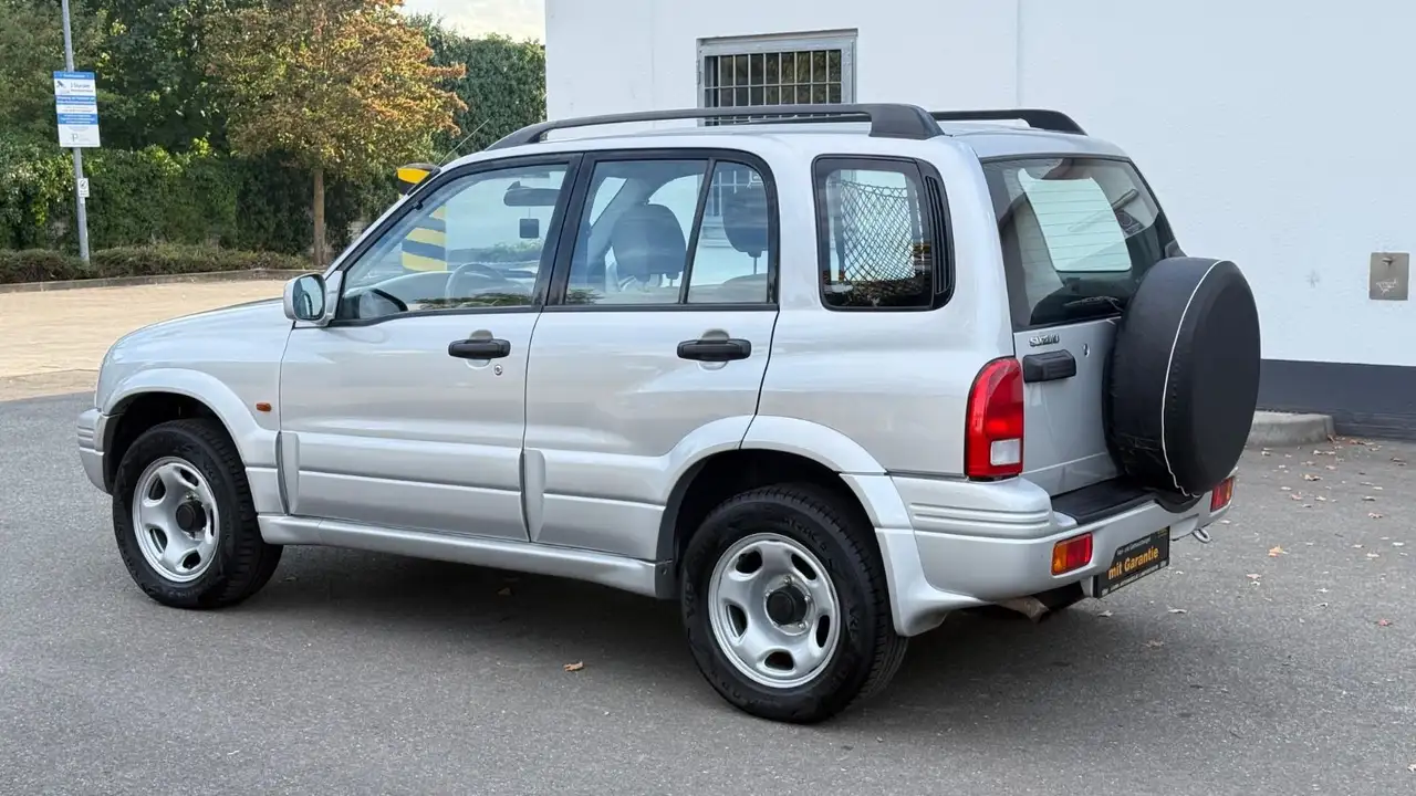Suzuki Grand Vitara 5-trg 2.5 V 6 Limited/KLIMA/TÜV NEU, foto 6