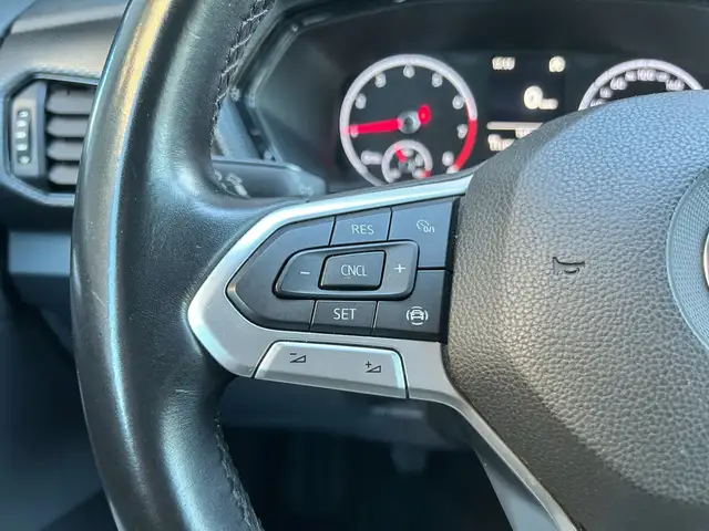 Volkswagen T-Cross view 15