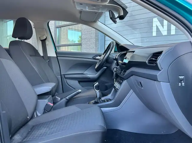 Volkswagen T-Cross view 10