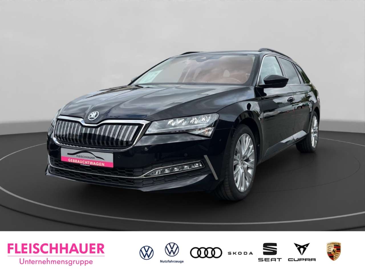Skoda Superb 2022 — Combi Ambition 1.4 TSI eHybrid SH+AHK+Pano+DAB