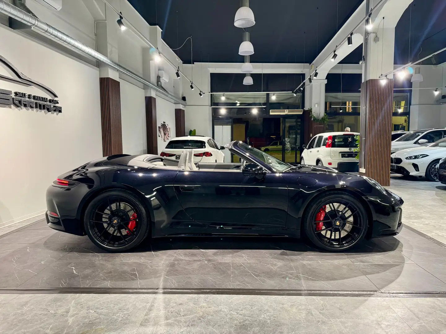 Porsche 911 992.2 Carrera 4 GTS Cabrio 541cv Noir - 2