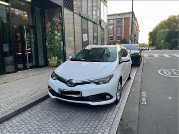 Auris Touring Sports Hybride 136h Dynamic