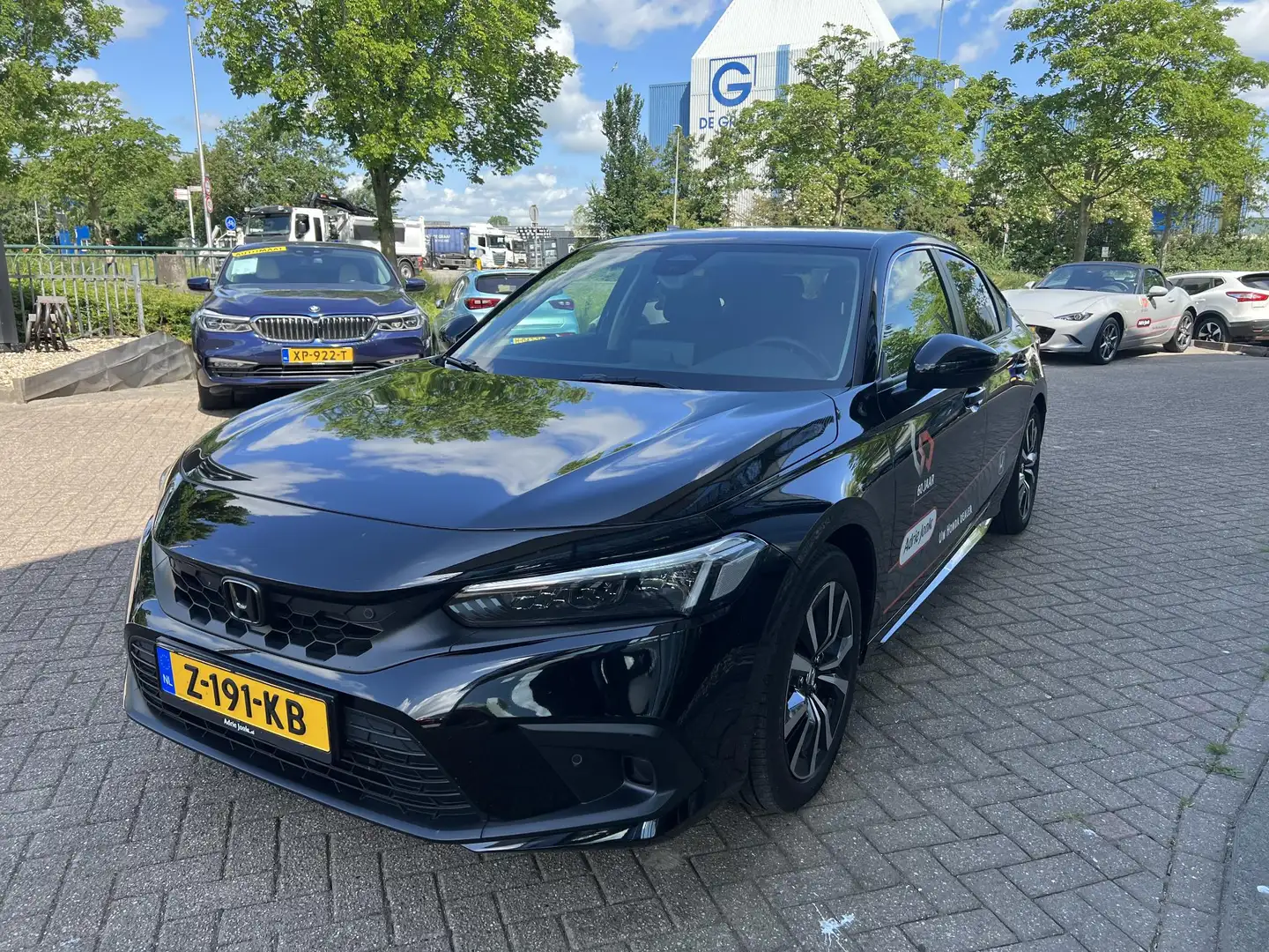Honda Civic 2.0 e:HEV Elegance | AUTOMAAT | SPORTPAKKET |  APP Zwart - 2