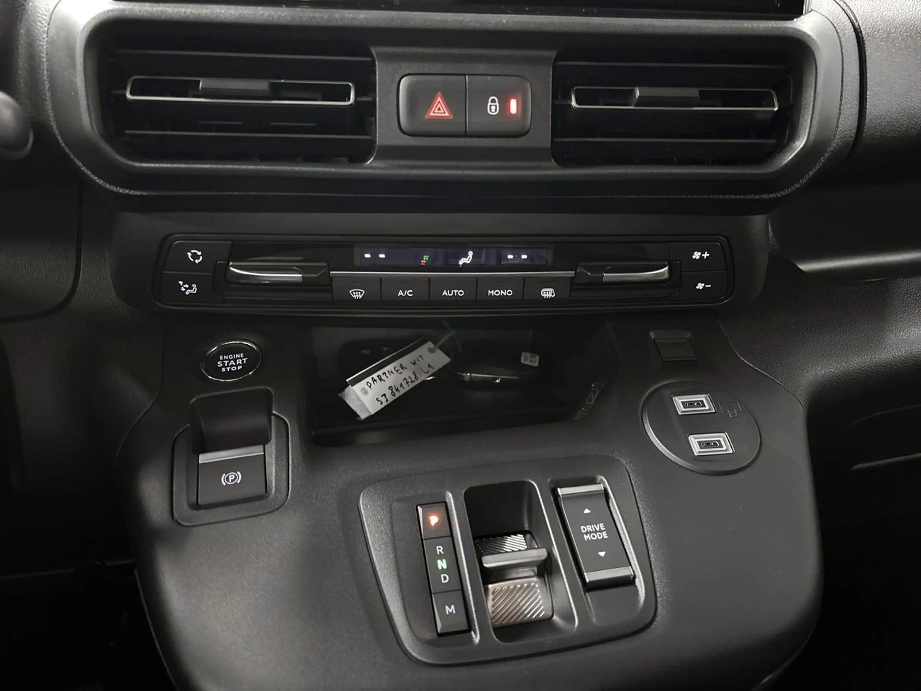 Peugeot Partner 1.5 BlueHDi 96kW L2 EAT8 Allure CLIMA/2PL/CAMERA/C — photo 7