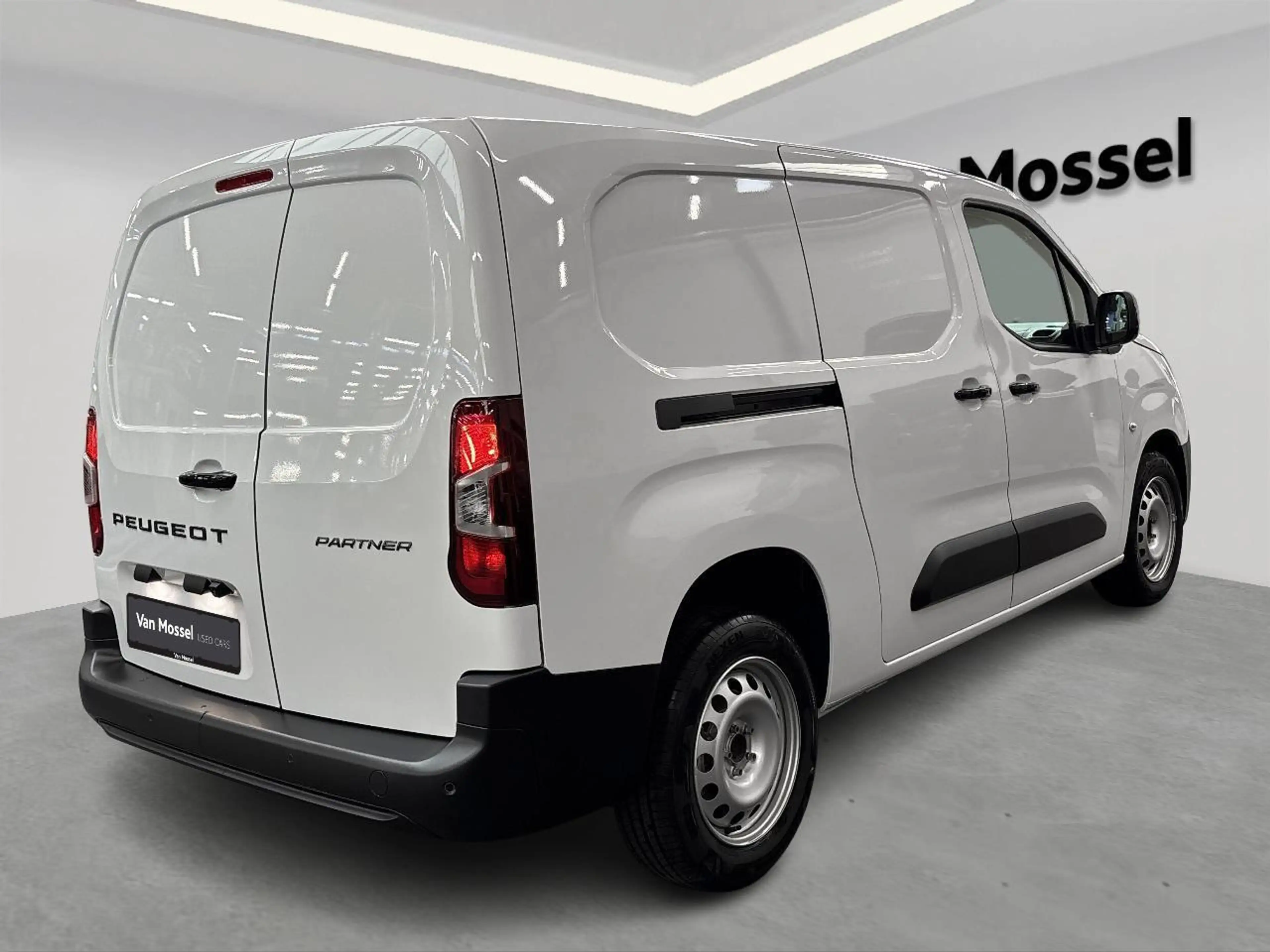 Peugeot Partner 1.5 BlueHDi 96kW L2 EAT8 Allure CLIMA/2PL/CAMERA/C — photo 14