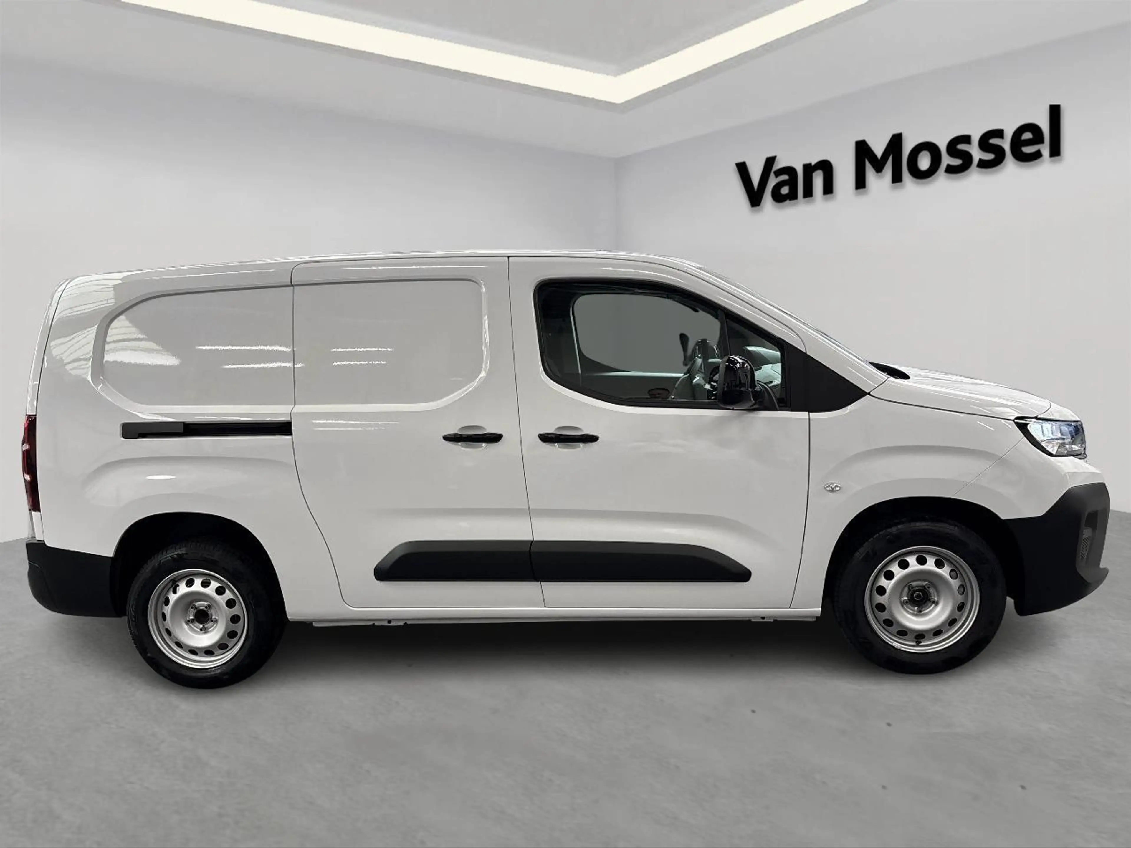 Peugeot Partner 1.5 BlueHDi 96kW L2 EAT8 Allure CLIMA/2PL/CAMERA/C — photo 5