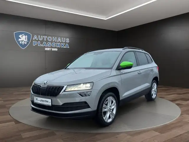Skoda Karoq 2.0 TDI Style KAMERA*NAVI*STANDZ.*AHK Klima Navi