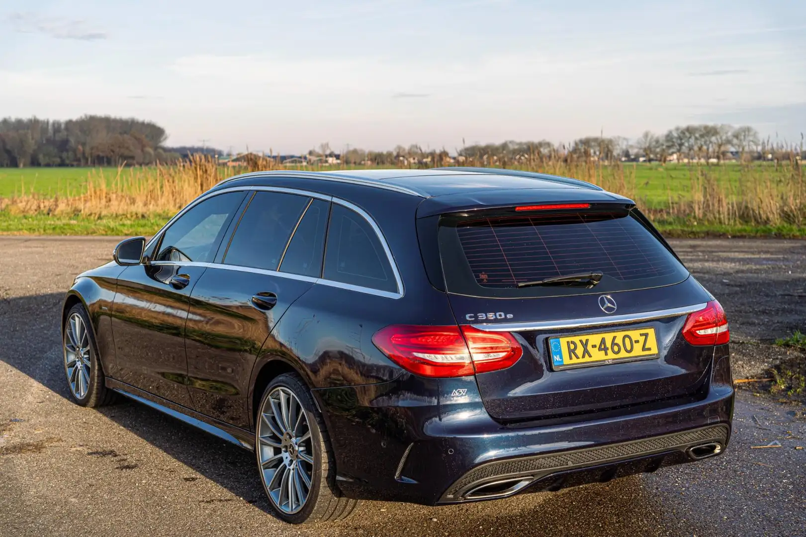 Mercedes-Benz C 350 Estate e AMG Bleu - 2