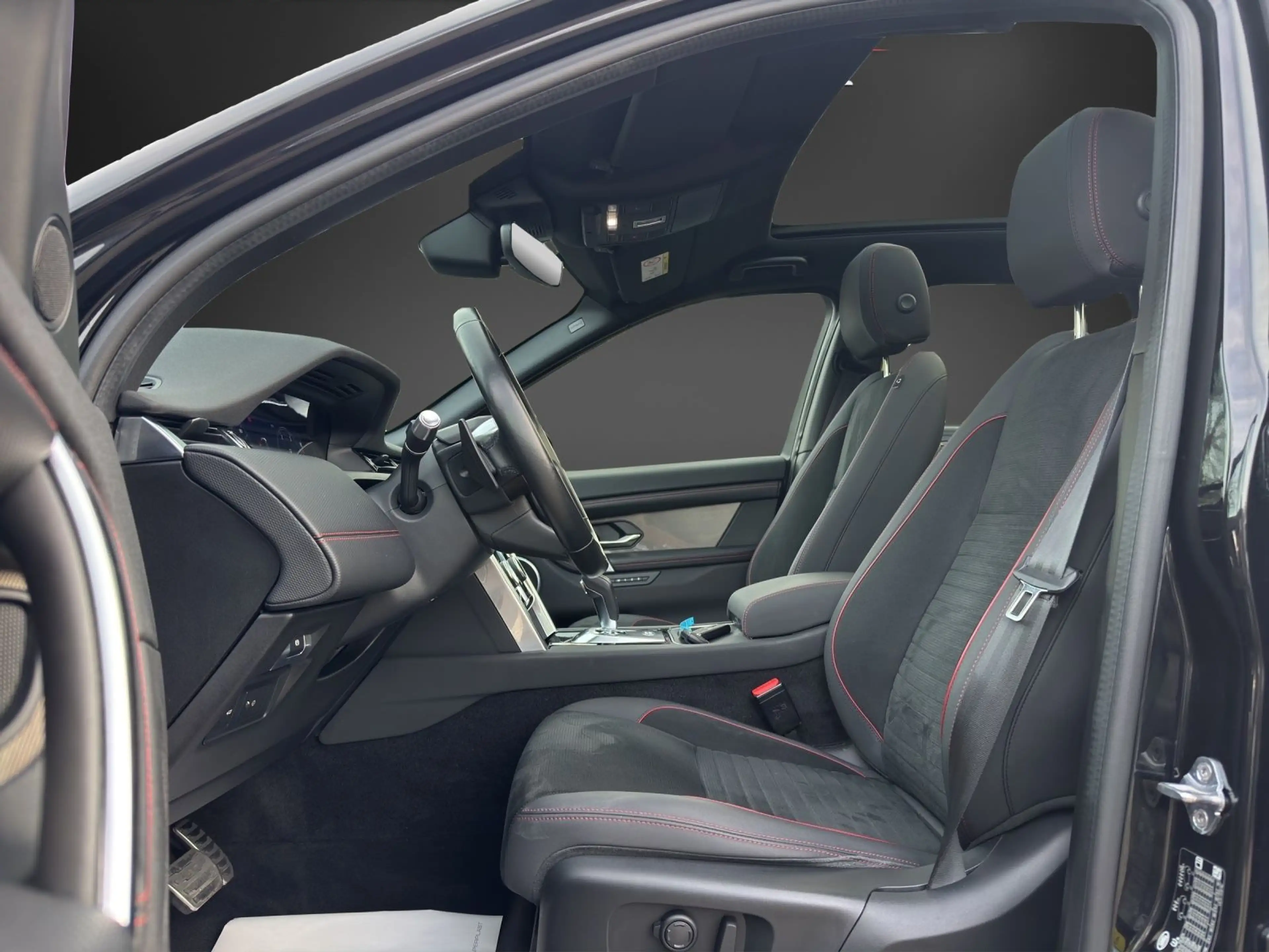 Land Rover Discovery Sport R-Dynamic SE AWD*AHK*K.less*Pano — photo 10