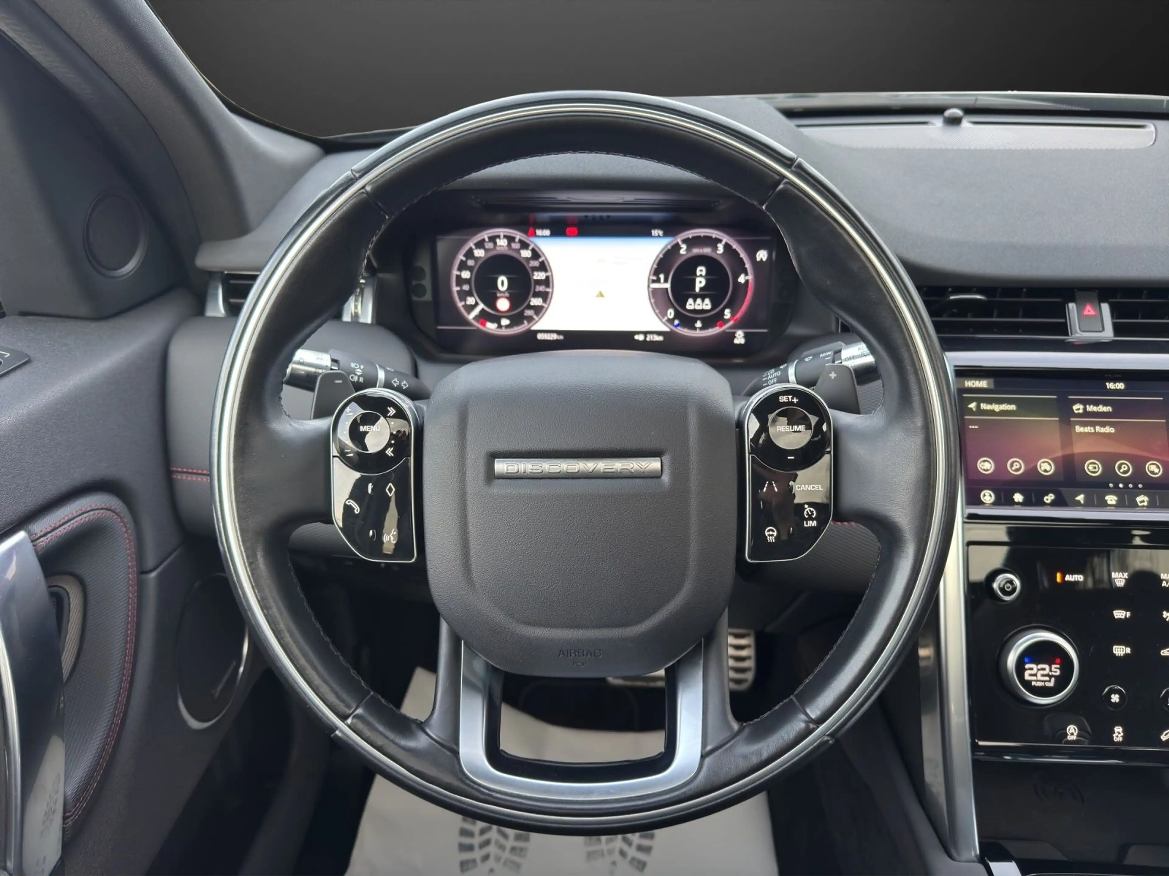 Land Rover Discovery Sport R-Dynamic SE AWD*AHK*K.less*Pano — photo 11