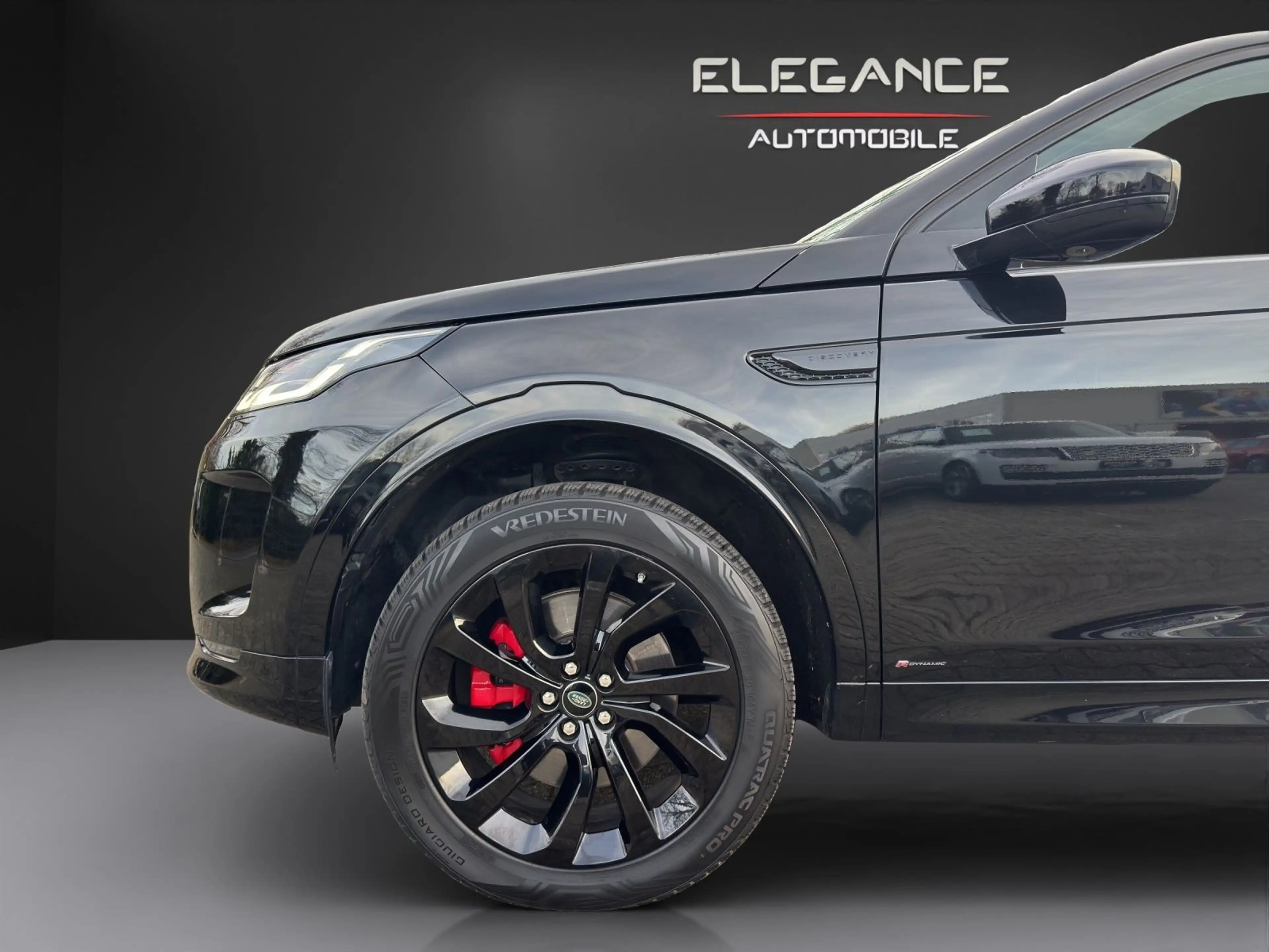 Land Rover Discovery Sport R-Dynamic SE AWD*AHK*K.less*Pano — photo 9