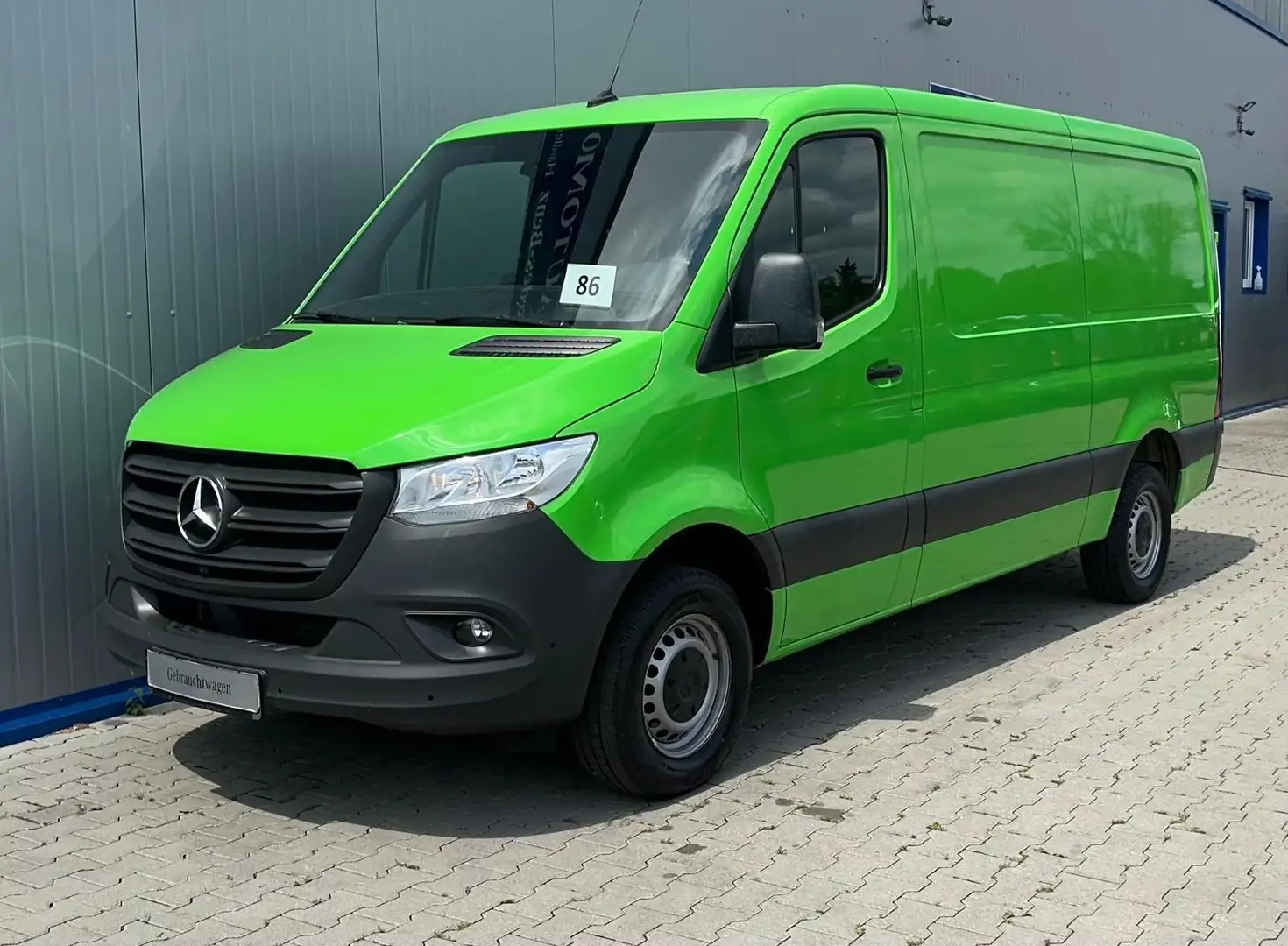 Mercedes-Benz Sprinter SPRINTER 317 LANG 9G-TRONIC TOTWINKEL 360°KAMERA Grün - 1