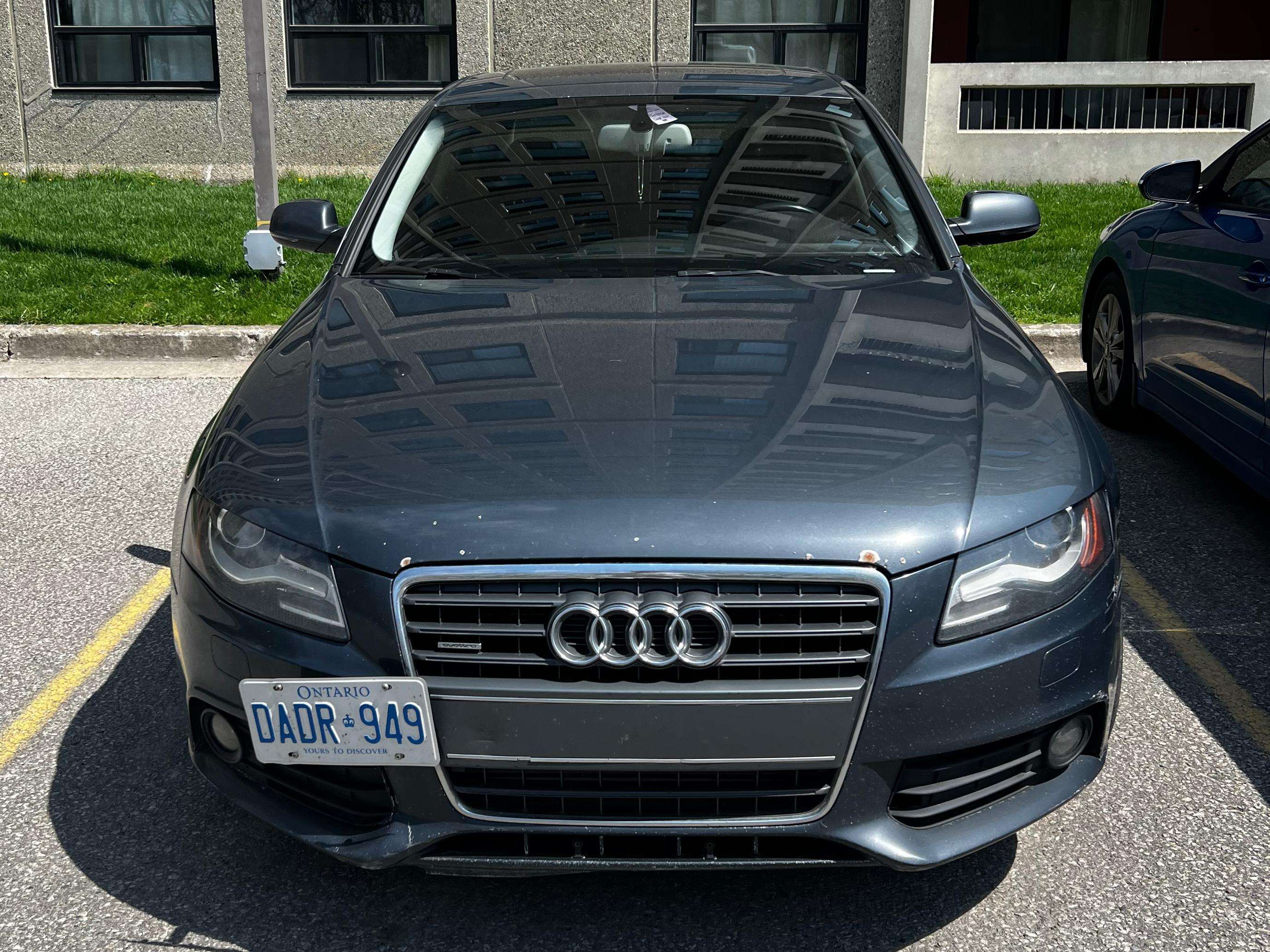 2010 Audi A4 Premium alt 2