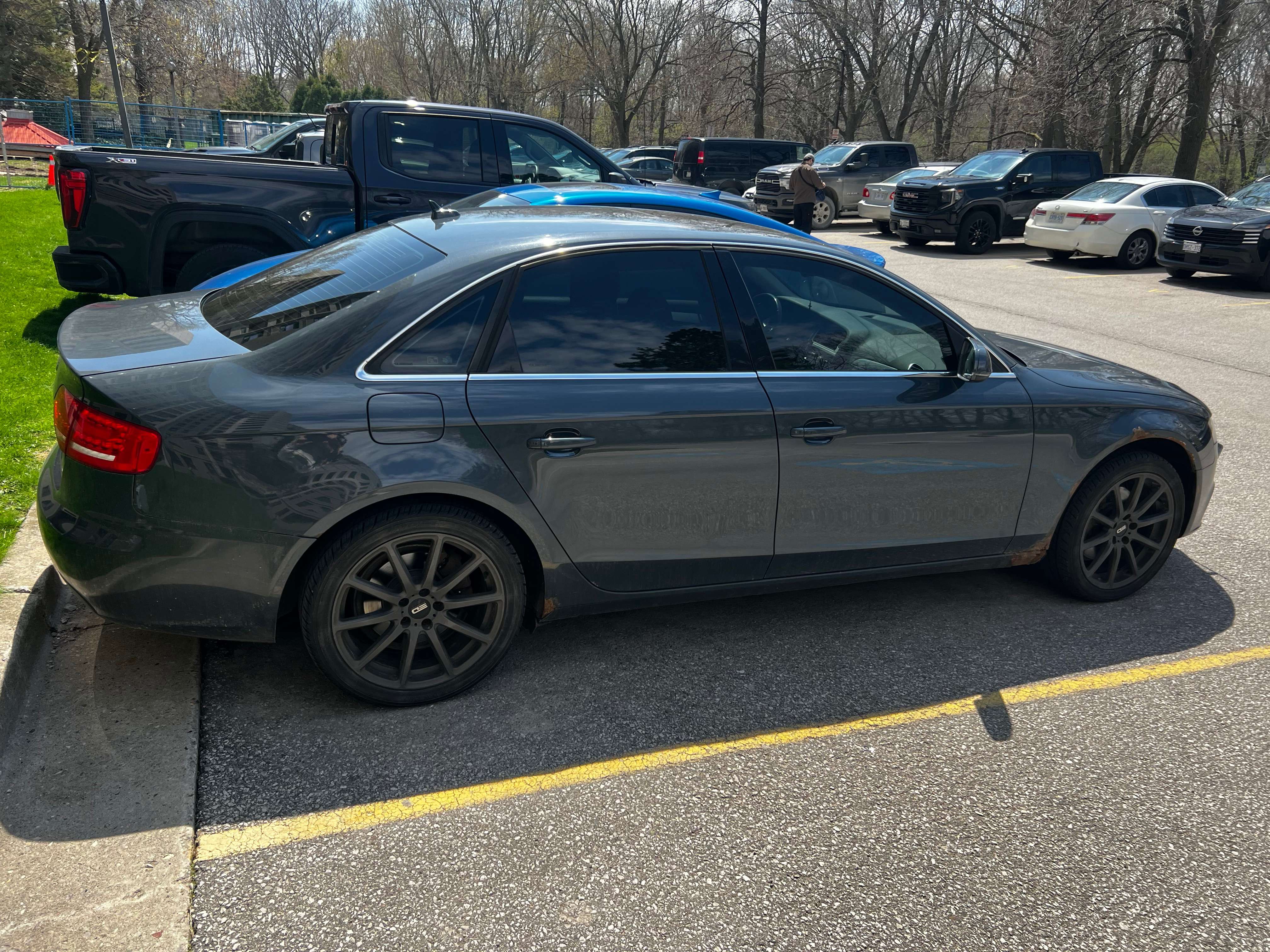 2010 Audi A4 Premium alt 4