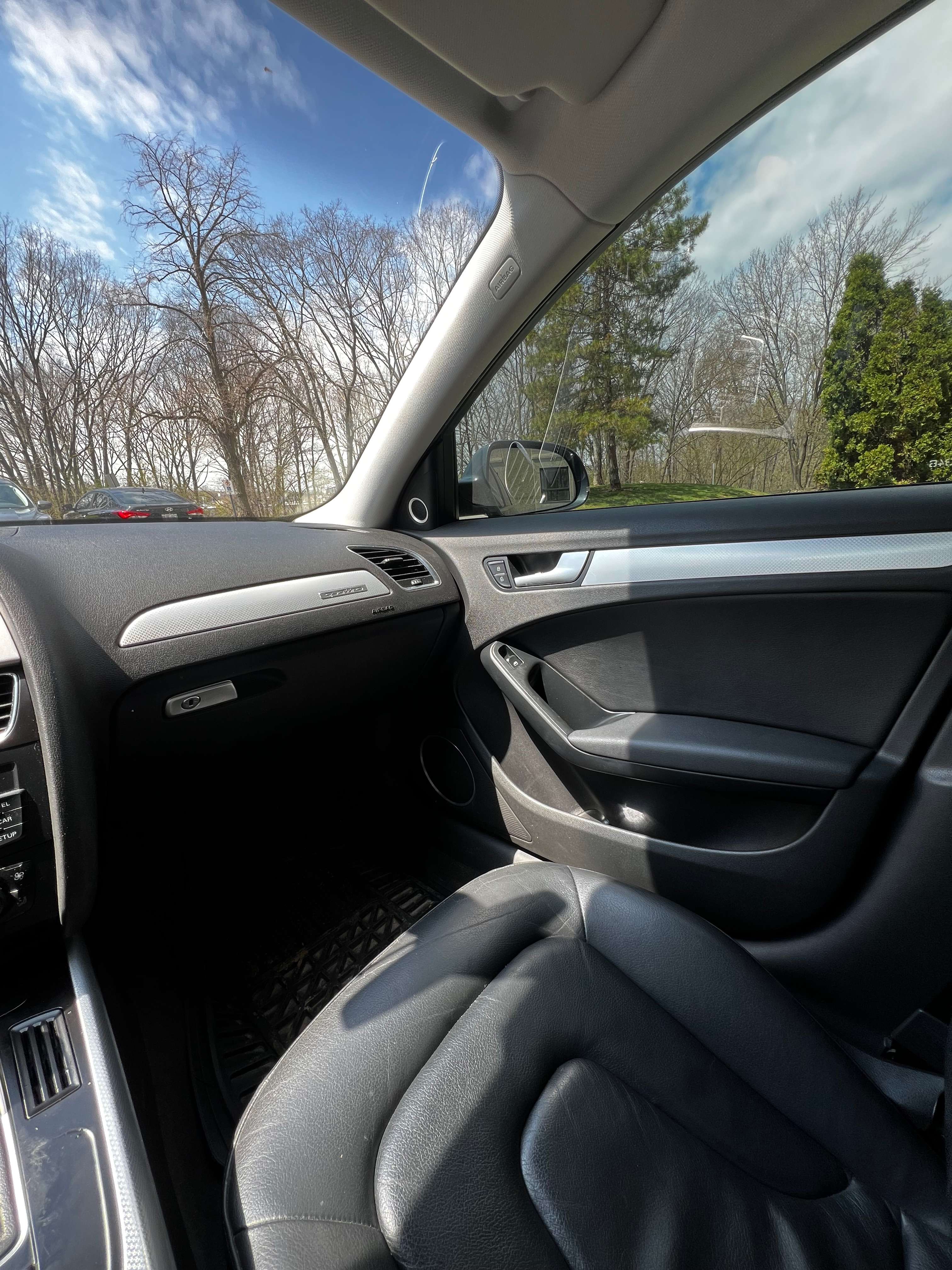 2010 Audi A4 Premium thumb 9