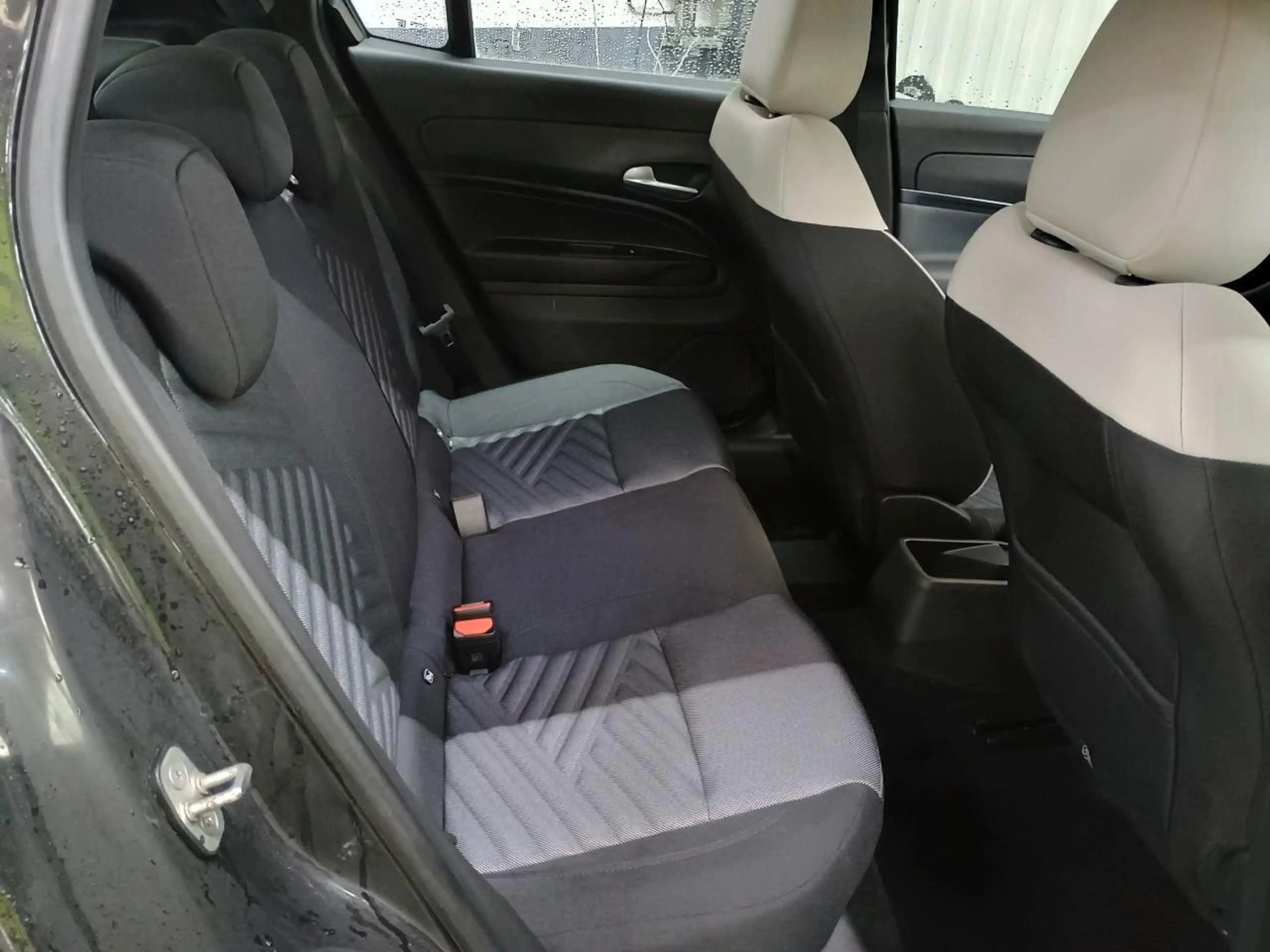 Fiat 600 1.2 Hybrid T3 — photo 9