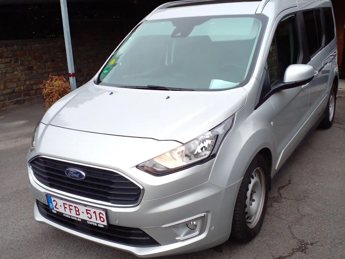 Ford Tourneo Connect 1.5 EcoBlue Aut. Start-Stop Titanium Silver - 1