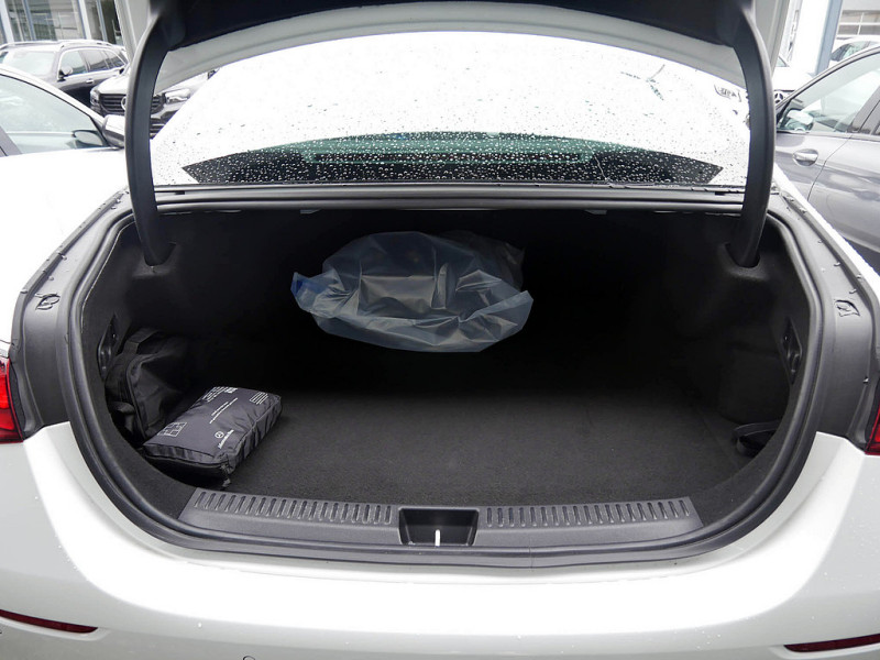 Mercedes-Benz E 400 e 4M , Avantgarde Navi LED Memo 360° Distr — photo 14