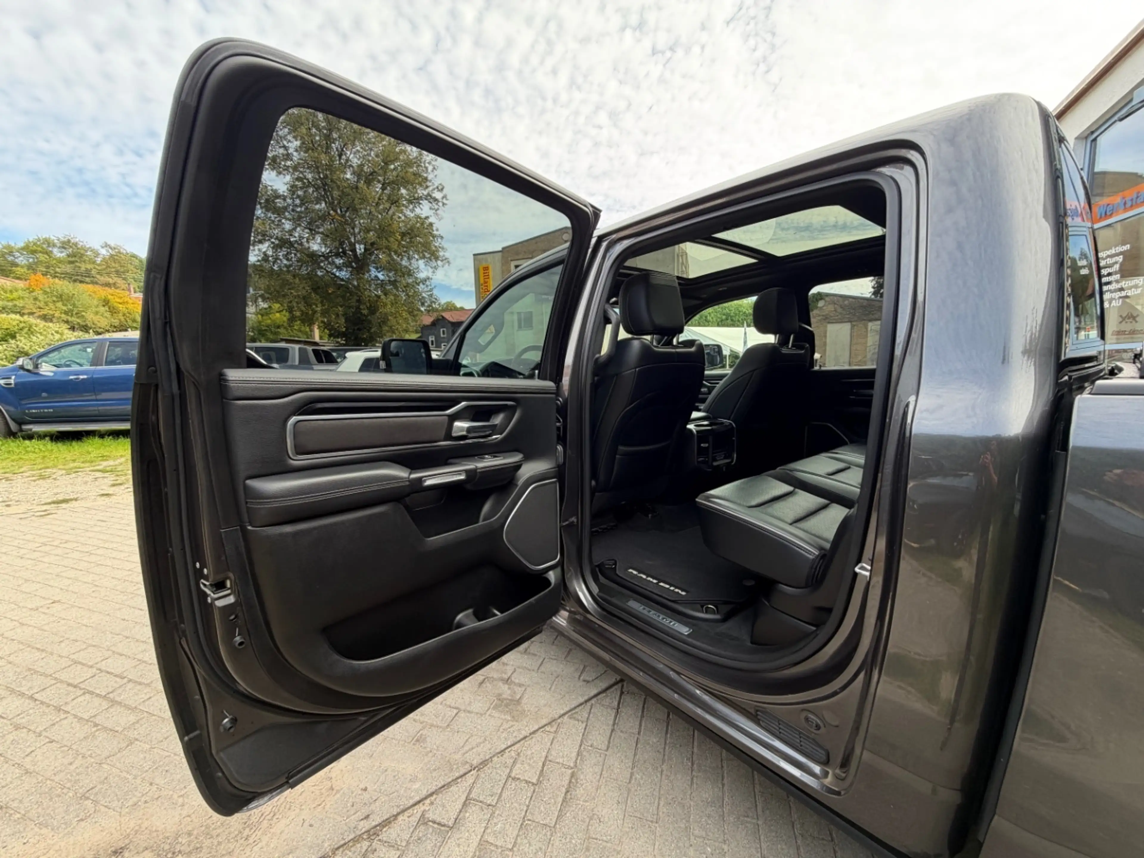 Dodge RAM 1500 5,7 HEMI Laramie 22 zoll LPG EU MODEL 12zoll — photo 12