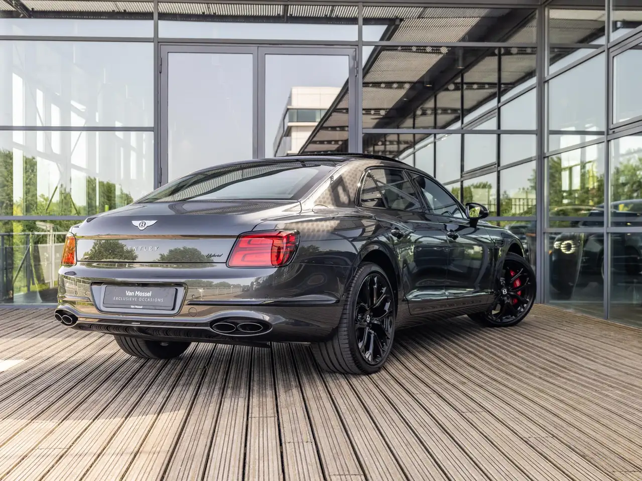 Bentley Flying Spur 2025