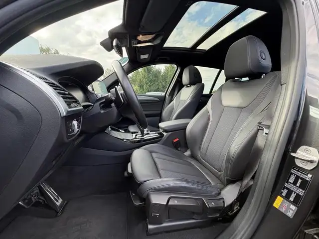 BMW X3 view 10