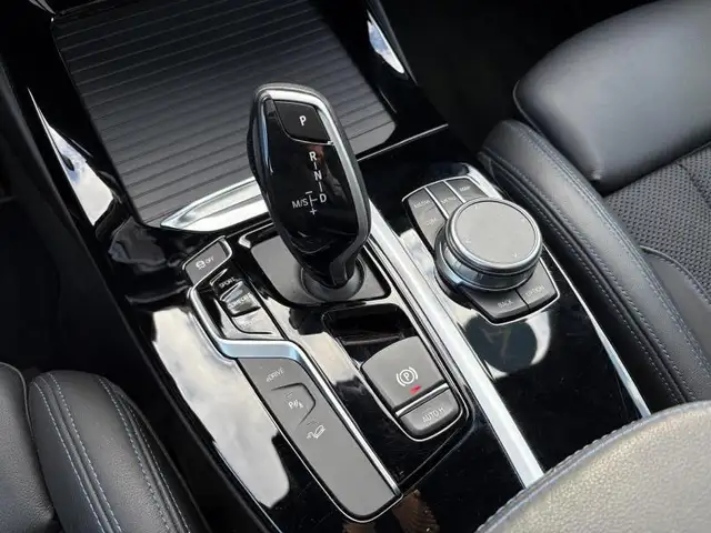 BMW X3 view 14