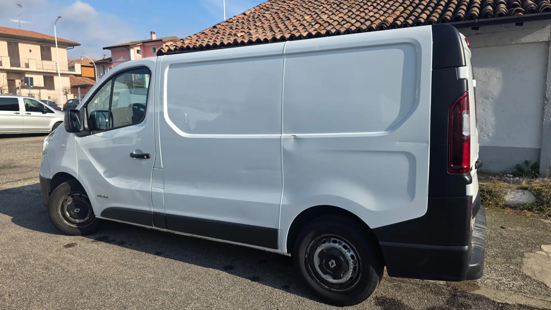 Renault Trafic T27 1.6 dCi 120CV S&S PC-TN Furgone prezzo finito Bianco - 2
