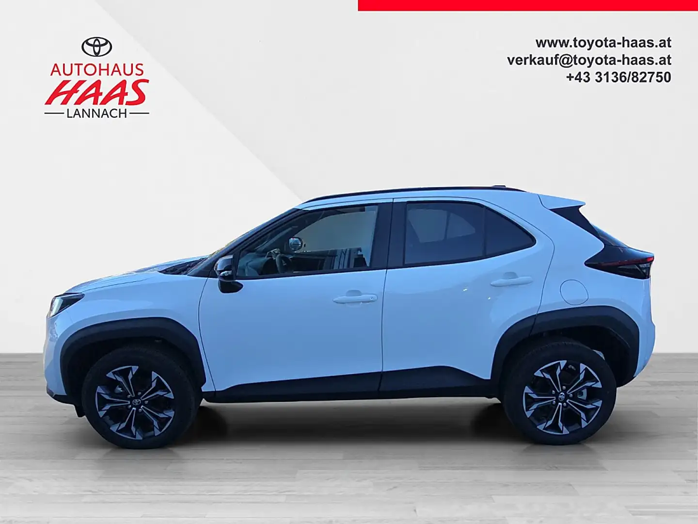 Toyota Yaris Cross 1,5 VVT-i Hybrid Teamplayer AWD-i Aut. Weiß - 2
