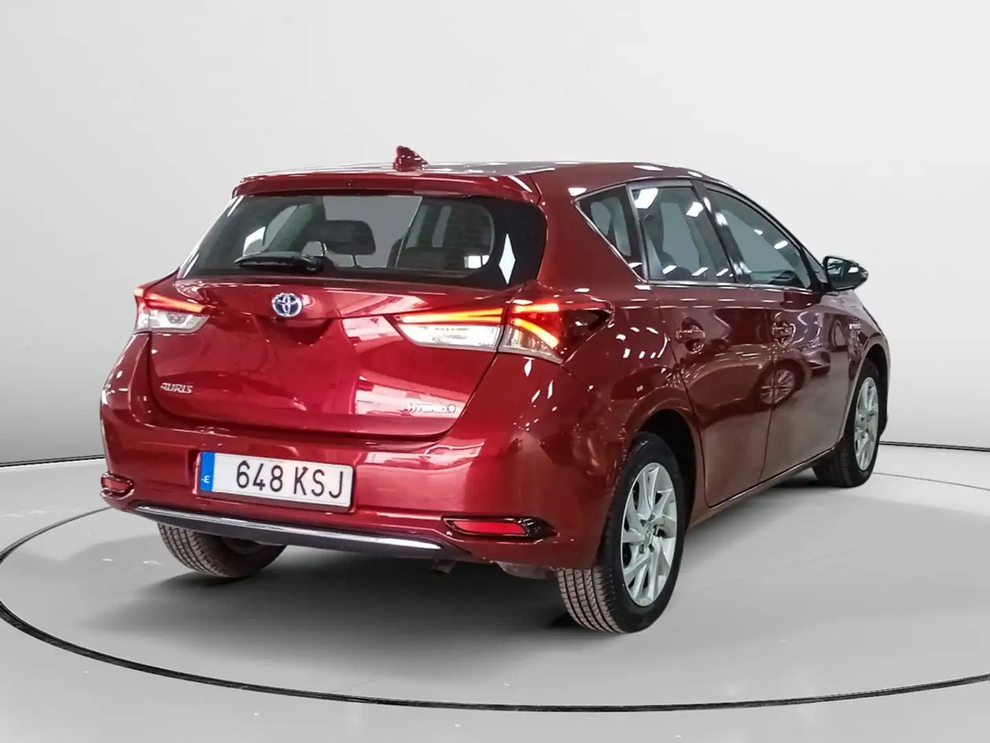 Toyota Auris hybrid 140H Active Business Plus Rojo - 2