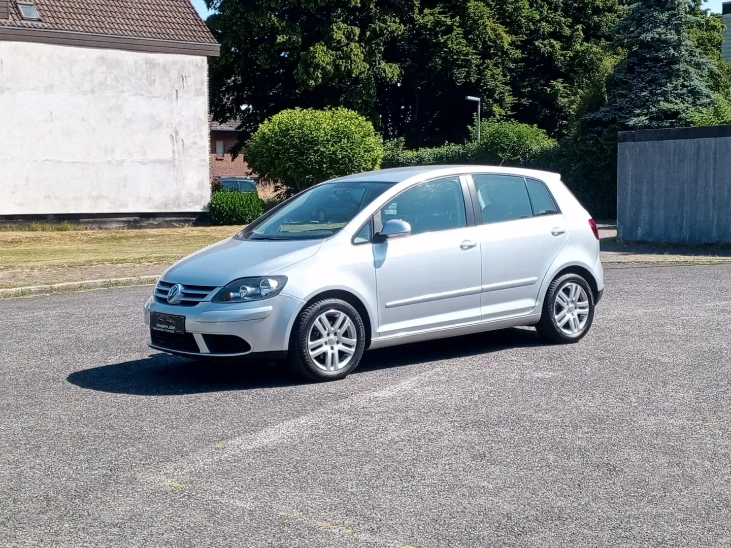 Volkswagen Golf Plus V Tour*Automatik*wenig km*Klimaauto* Zilver - 1
