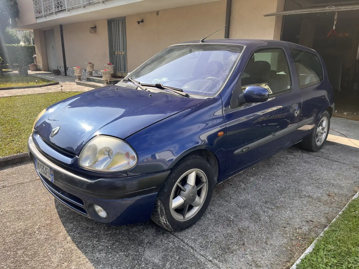 Renault Clio 3p 1.6 16v Initiale - 1