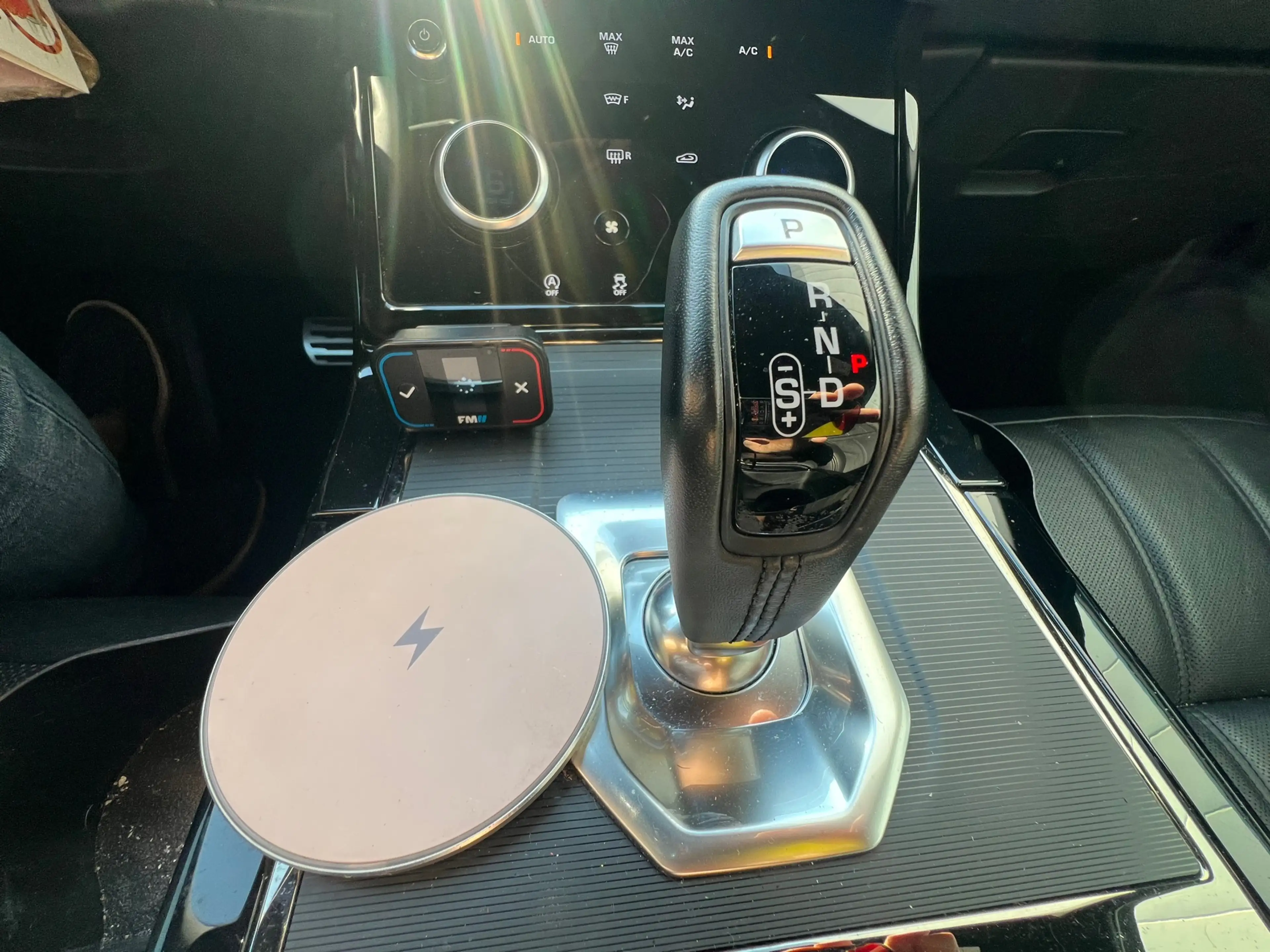 Land Rover Range Rover Evoque 2.0 P200 AWD R-Dynamic HSE 2019 49970KM 34950EU — photo 16