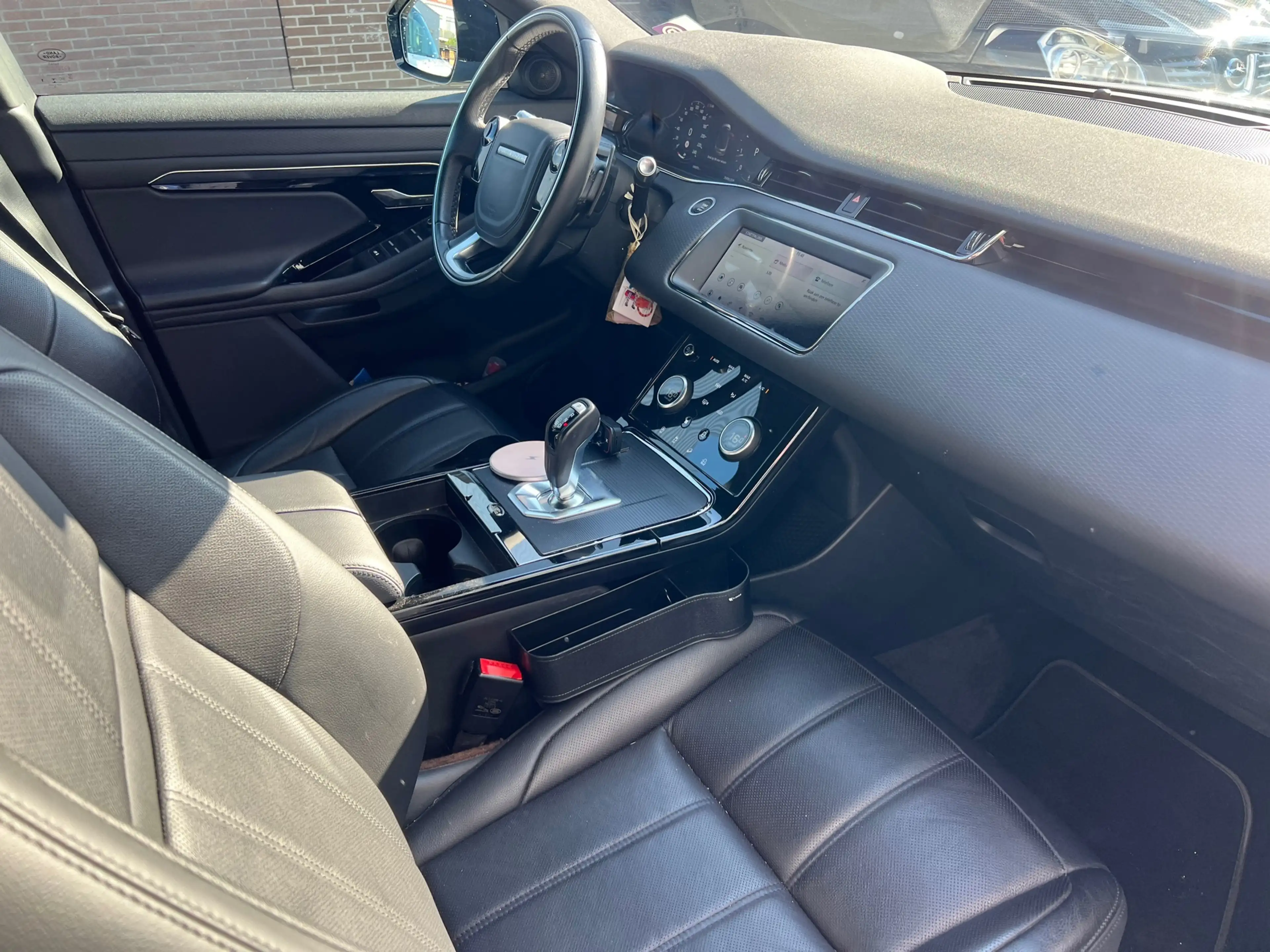 Land Rover Range Rover Evoque 2.0 P200 AWD R-Dynamic HSE 2019 49970KM 34950EU — photo 14