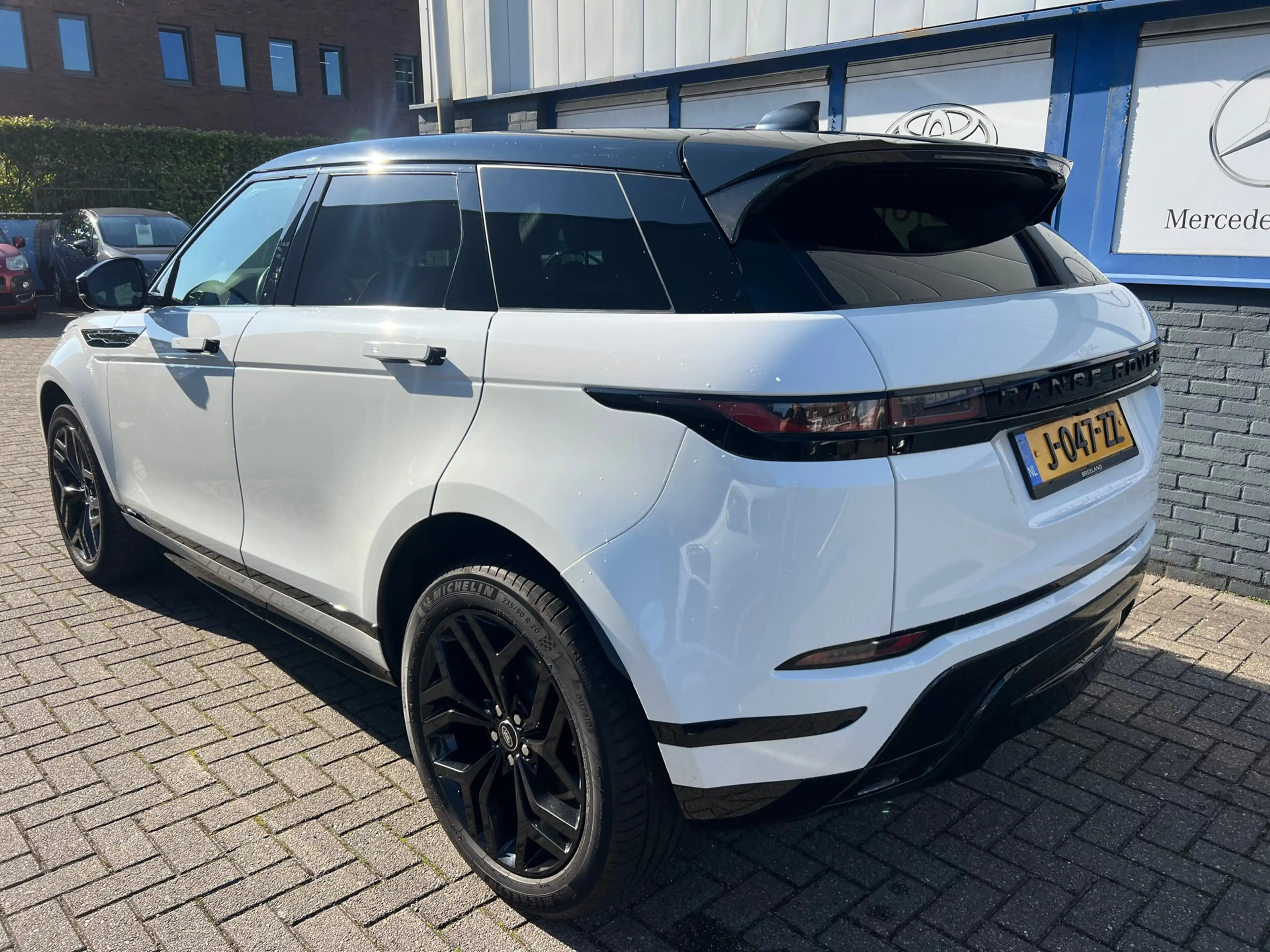 Land Rover Range Rover Evoque 2.0 P200 AWD R-Dynamic HSE 2019 49970KM 34950EU — photo 3
