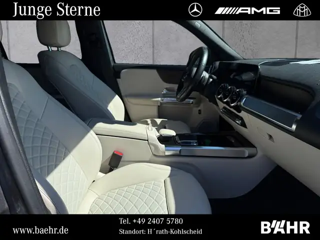 Mercedes-Benz GLB view 5