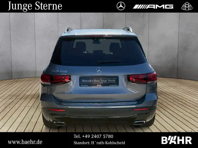 Mercedes-Benz GLB view 8