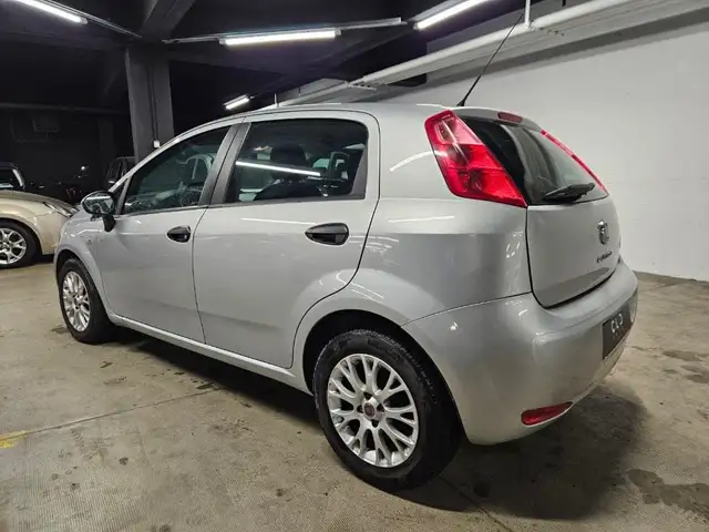Fiat Punto view 4