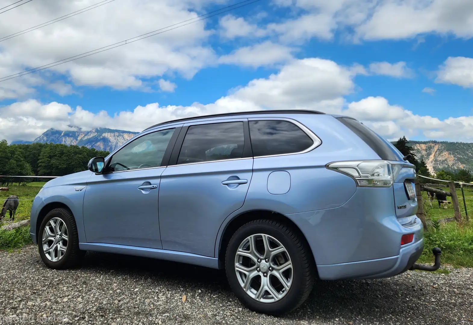 Mitsubishi Outlander PHEV Instyle (plugin hybrid) Blau - 2